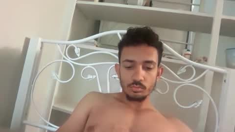 chrislover2125 online show from April 20, 12:52 pm