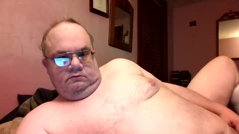 Snapshot of chrismini312 chatting on April 23, 10:58 am Chris The Jerk Off King online show from April 23, 10:58 am