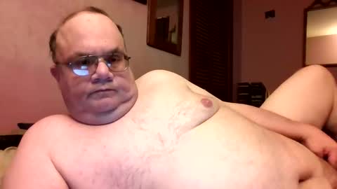 Snapshot of chrismini312 chatting on May 4, 1:12 am Chris The Jerk Off King online show from May 4, 1:12 am
