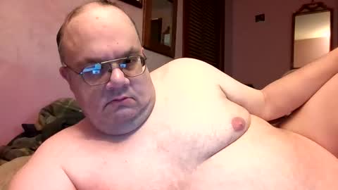 Snapshot of chrismini312 chatting on May 6, 11:26 am Chris The Jerk Off King online show from May 6, 11:26 am