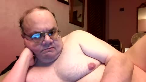 Snapshot of chrismini312 chatting on May 13, 12:52 am Chris The Jerk Off King online show from May 13, 12:52 am