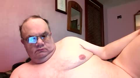 Snapshot of chrismini312 chatting on May 18, 12:22 pm Chris The Jerk Off King online show from May 18, 12:22 pm