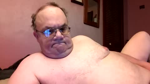 Snapshot of chrismini312 chatting on June 5, 11:16 am Chris The Jerk Off King online show from June 5, 11:16 am