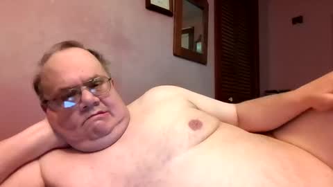 Snapshot of chrismini312 chatting on June 10, 7:46 pm Chris The Jerk Off King online show from June 10, 7:46 pm