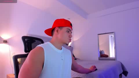 chrismorgan24 online show from October 15, 6:08 pm