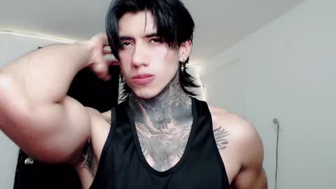 Snapshot of chriss_opp chatting on February 18, 6:48 am CHRIS  INDEPENT MODEL online show from February 18, 6:48 am