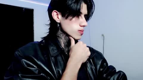 Snapshot of chriss_opp chatting on February 24, 8:25 pm CHRIS  INDEPENT MODEL online show from February 24, 8:25 pm
