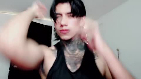 Snapshot of chriss_opp chatting on February 24, 11:30 pm CHRIS  INDEPENT MODEL online show from February 24, 11:30 pm