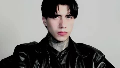 CHRIS  INDEPENT MODEL online show from December 22, 12:07 am