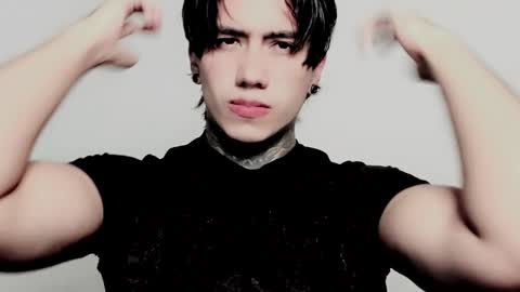 CHRIS  INDEPENT MODEL online show from January 13, 1:44 am