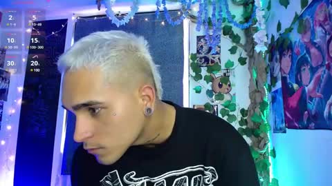 Christian Wang online show from December 19, 6:34 pm