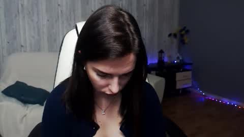 Christi online show from November 14, 9:08 am