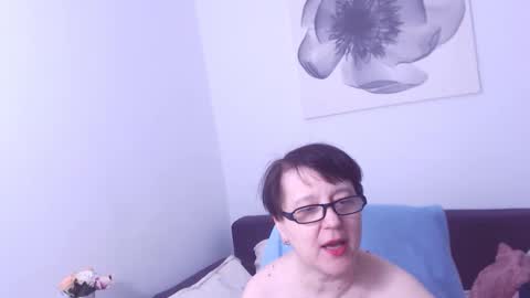 Christa online show from January 10, 7:11 pm