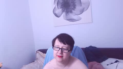 Christa online show from October 9, 7:23 pm