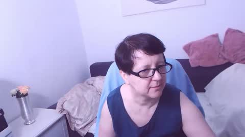 Christa online show from October 26, 2:23 pm