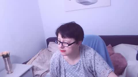 Christa online show from November 12, 8:30 pm