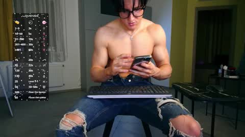 UPVOTE ME ------  ILL DO SOMETHING FOR FREE online show from February 20, 4:20 am