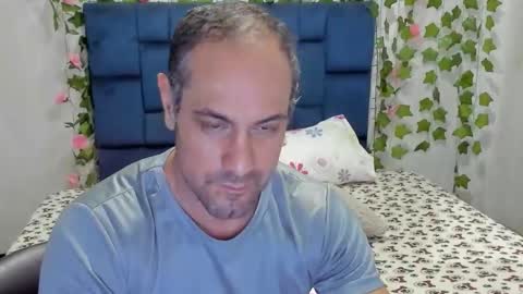 Snapshot of christianzecevic chatting on November 9, 12:42 am christianzecevic online show from November 9, 12:42 am