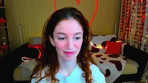 christinaconteeree online show from February 13, 7:32 pm