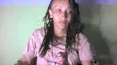 Snapshot of christine213 chatting on March 1, 7:21 am christine213 online show from March 1, 7:21 am