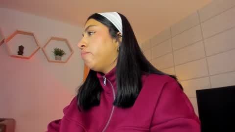 Christine  online show from November 20, 12:05 pm