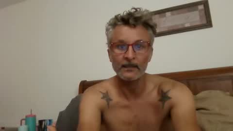 Snapshot of christopher_rain chatting on May 15, 1:01 am Christopher Rain online show from May 15, 1:01 am