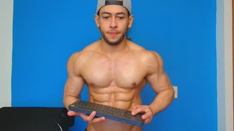 Snapshot of christopher_w chatting on December 29, 12:09 am Christopher online show from December 29, 12:09 am