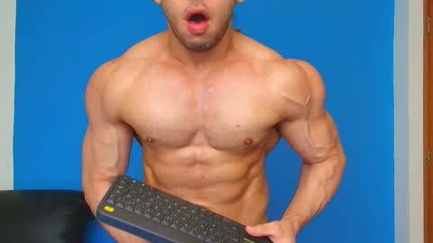 Snapshot of christopher_w chatting on January 1, 6:49 pm Christopher online show from January 1, 6:49 pm