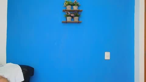 Snapshot of christopher_w chatting on February 17, 1:58 am Christopher online show from February 17, 1:58 am