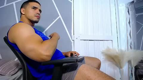 Snapshot of christopherblack_ chatting on May 29, 1:20 pm Christopher Black online show from May 29, 1:20 pm