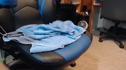 ChrisTracey online show from May 11, 4:04 pm