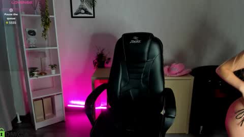 hristy3 online show from September 9, 12:54 am