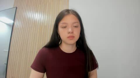Snapshot of christyhryust chatting on August 6, 1:24 pm christyhryust online show from August 6, 1:24 pm