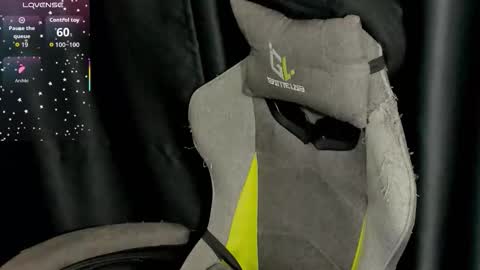 christyw3b online show from November 25, 3:34 pm