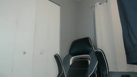 Snapshot of chrisvacherx chatting on January 5, 4:25 am ChrisVacherx online show from January 5, 4:25 am