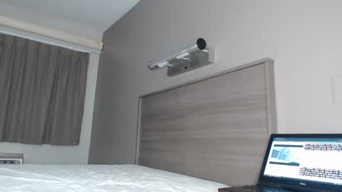 Snapshot of chrisvacherx chatting on January 25, 4:13 am ChrisVacherx online show from January 25, 4:13 am