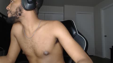 ChrisVacherx online show from April 25, 12:46 am