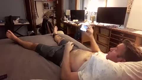 Snapshot of chrisw8121 chatting on November 7, 7:47 pm chrisw8121 online show from November 7, 7:47 pm