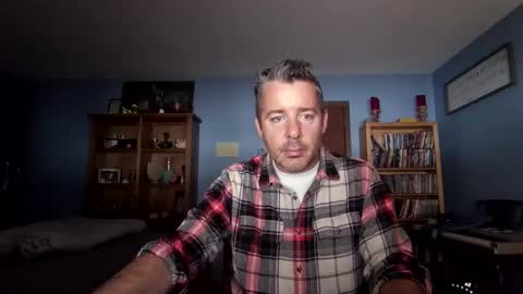 chrisw8121 online show from December 19, 5:53 pm