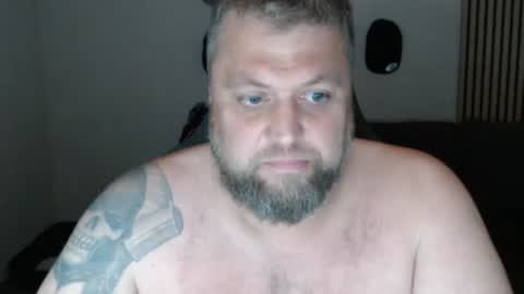 Snapshot of chrizz80 chatting on June 15, 10:12 pm Chrizz online show from June 15, 10:12 pm