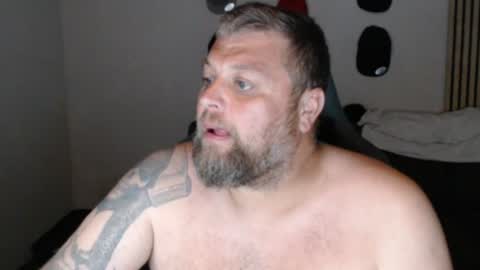 Snapshot of chrizz80 chatting on June 29, 10:32 pm Chrizz online show from June 29, 10:32 pm