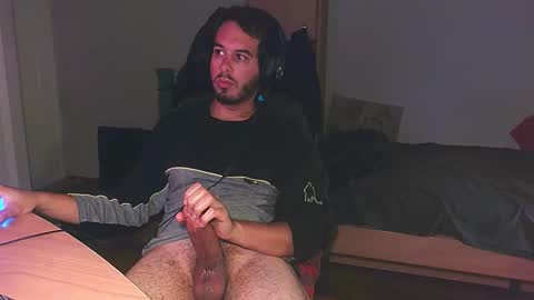 Chromefox123 online show from November 27, 1:07 am