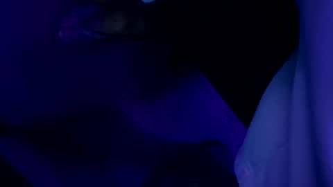 Snapshot of chronicvibez chatting on February 15, 1:13 am chronicvibez online show from February 15, 1:13 am