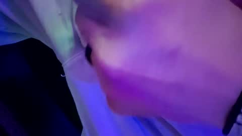 Snapshot of chronicvibez chatting on March 1, 1:02 pm chronicvibez online show from March 1, 1:02 pm