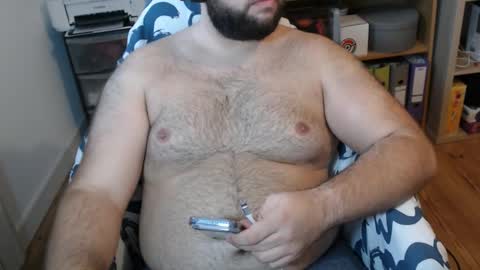 Snapshot of chubbear_fr chatting on October 23, 10:36 am Chubbear fr online show from October 23, 10:36 am