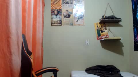 Snapshot of chubby_sex96 chatting on May 19, 2:18 am kate online show from May 19, 2:18 am