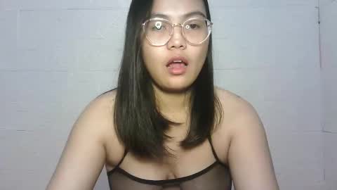 chubbycheeks27 online show from February 5, 4:25 pm