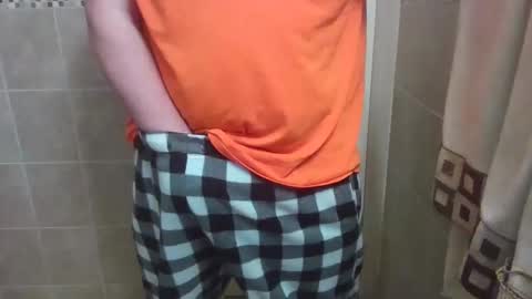 Snapshot of chubbycub14 chatting on February 6, 7:17 pm chubbycub14 online show from February 6, 7:17 pm