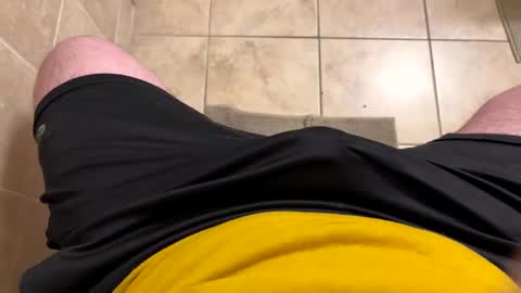 Snapshot of chubbycub14 chatting on February 23, 4:21 am chubbycub14 online show from February 23, 4:21 am