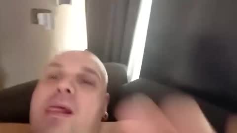 Snapshot of chubbyissy chatting on November 9, 2:48 pm Chubbydutch man online show from November 9, 2:48 pm